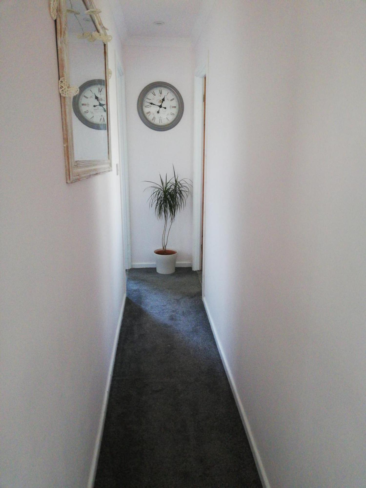 Little Cosy Cwtsh Hotel Pontyclun Room photo